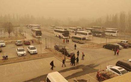 中东部气温将迎&ldquo;大跳水&rdquo; 风沙雨雪袭北方多地