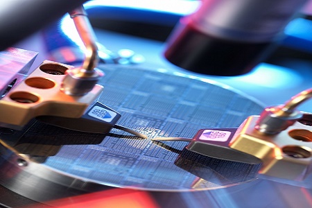 全球首个大规模小间距微光电芯片项目落户湖北鄂州