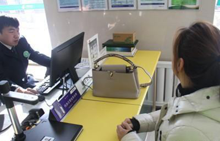 牡丹江：&ldquo;警邮合作&rdquo;打造家门口的车管所