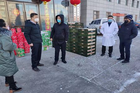 黑龙江省讷河市总工会慰问一线医务工作者