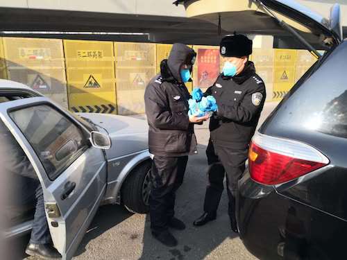 战斗在抗&ldquo;疫&rdquo;一线的哈尔滨市道外警务保障尖兵