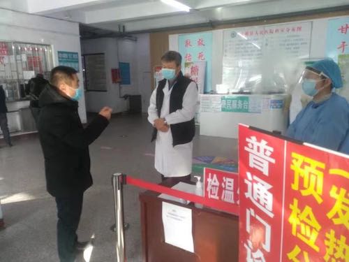 黑龙江富裕县：疫情防控一线的共产党员们