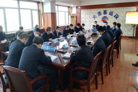 大连客运段党委让党旗始终在疫情防控第一线飘扬