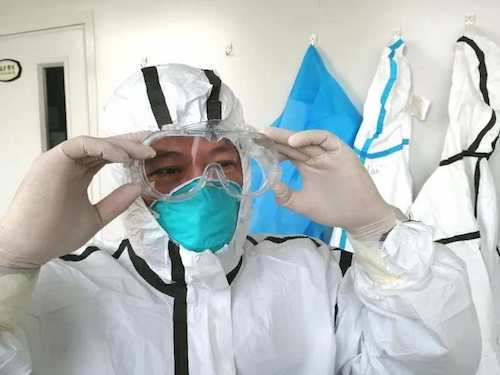 用心守护一方安康 &mdash;&mdash;&mdash;记佳木斯市疾控中心副主任、省新冠肺炎疫情控制专家组成员包名家