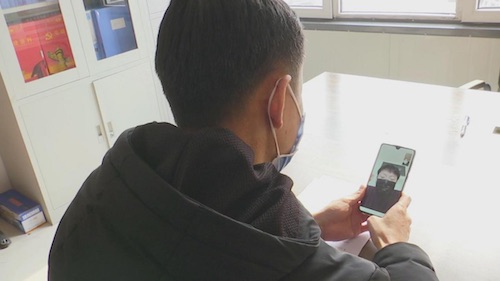 黑龙江海伦：驻村干部勇往直前解民忧  全力谋划春耕生产