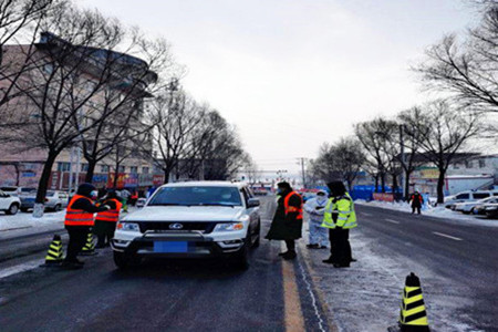 七台河茄子河区：严把卡口关 严防疫情输入