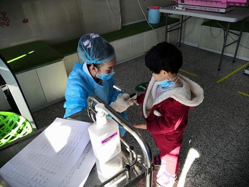 黑龙江铁力市规范儿童免疫接种 筑牢健康安全屏障