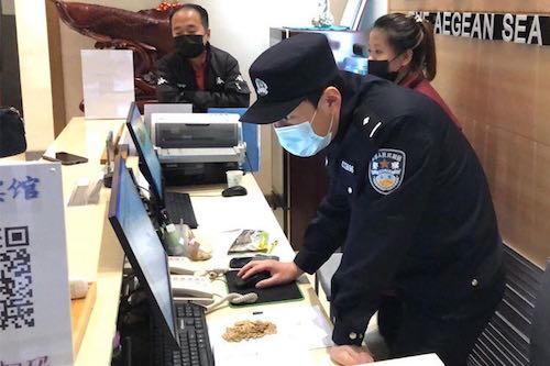 强疏导堵漏洞 齐齐哈尔市建华公安分局落实疫情防治工作会议精神迅速有效