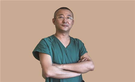 白衣天使 大爱无疆 追记齐齐哈尔市第一医院战&ldquo;疫&rdquo;英雄于铁夫