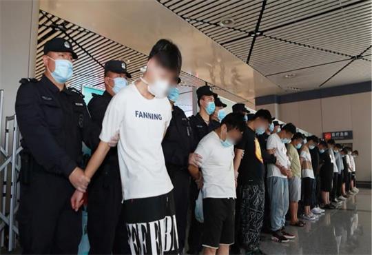 哈尔滨市香坊区警方打掉一特大电信网络诈骗团伙 一次诈骗300余万