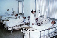 女患者骨折住院六年不走  被医院起诉欠122万医疗费