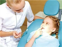 牙医暴利的隐秘利益链调查：售价比进价高20多倍