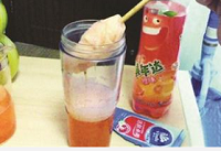 饮料用纸巾搅拌褪色未必色素超标