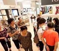 韩媒:旅游公司花钱从中国买游客 300元一位