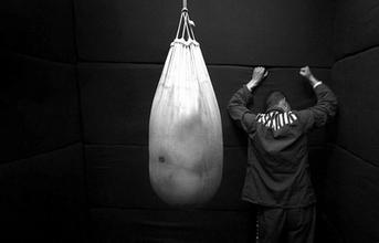 &ldquo;想死想了一万次 抑郁者的自白