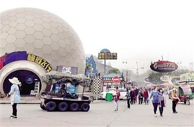 13岁&ldquo;熊孩子&rdquo;请人吃喝玩乐 4个月挥霍21万