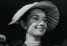 在时装精眼中戏服不时髦才是真OUT