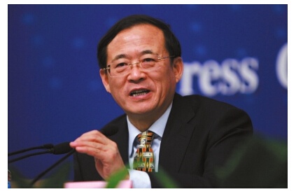 刘士余：券商基金等机构要稳健经营规范管理