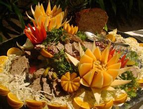 法国老中餐馆 烤鸭和饺子彰显中国情怀