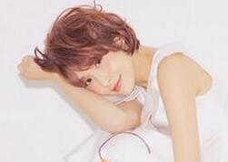 贾青最新时尚大片 优雅俏皮清新文艺