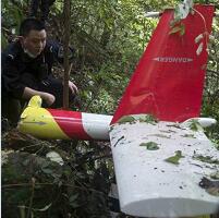 广西桂林一直升机坠毁 两名飞行员遇难(图)