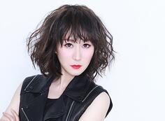 宋思嘉时尚写真曝光 &ldquo;王后娘娘&rdquo;的朋克世界