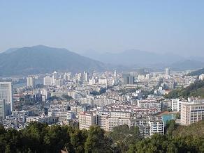 福建三明在建工地发生山体滑坡30人被埋