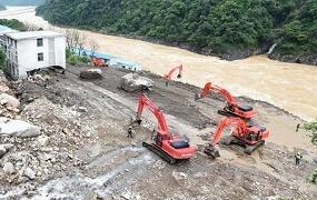 泰宁泥石流灾害现场发现35具遇难者遗体