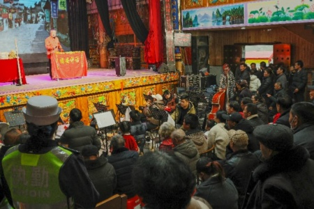 宁德福安：&ldquo;平安有戏&rdquo;进古祠 交通安全入民心