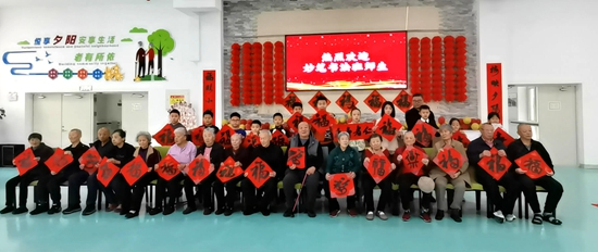 绥芬河妙笔书法学校：翰墨传情，公益送福暖新春