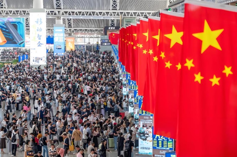 2026年春运明日拉开大幕：95亿人次创纪录，高速免费、错峰出行成趋势