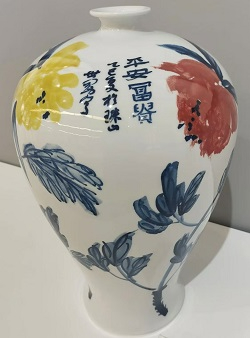 翰墨融瓷韵 | 张世刚、李文亮、王砚晖陶瓷书画艺术展在辽宁海城举办