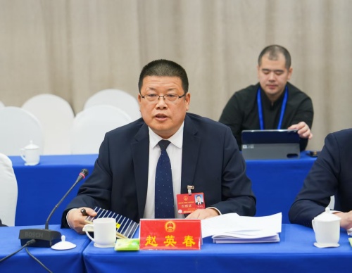 各地&ldquo;两会&rdquo; | 黑龙江省人大代表赵英春：加速推进北大荒集团&ldquo;两供两治一业&rdquo;办社会职能分离移交工作