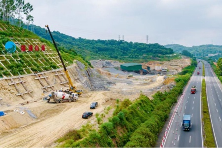 沈海高速漳州段扩容先行段建设侧记：车流与工期夹缝中的务实攻坚