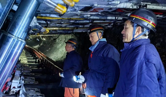 新化县委书记&ldquo;四不两直&rdquo;突击检查煤矿安全与畜禽养殖污染治理