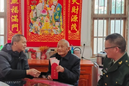 永定区爱国拥军关爱退役军人协会：新春送温暖 尊崇暖兵心
