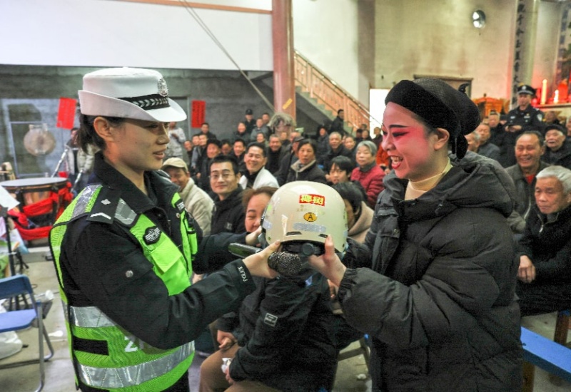 戏台变讲台 平安入心田 - 福安公安&ldquo;平安有戏&rdquo;创新交通安全宣传赋能乡村治理