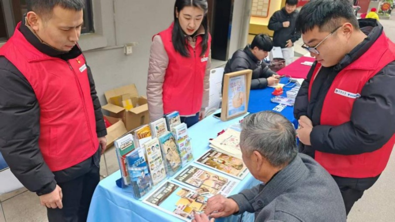 福马迎春送温情 志愿市集暖鼓楼