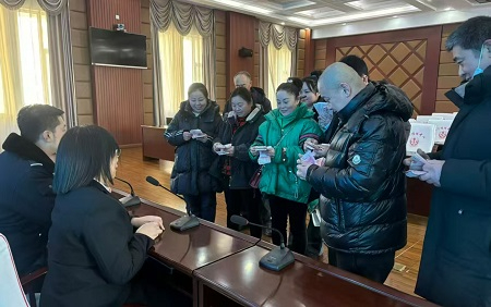 海城法院&ldquo;雷霆亮剑&rdquo;：护企护民双赢，让农民工安心过年