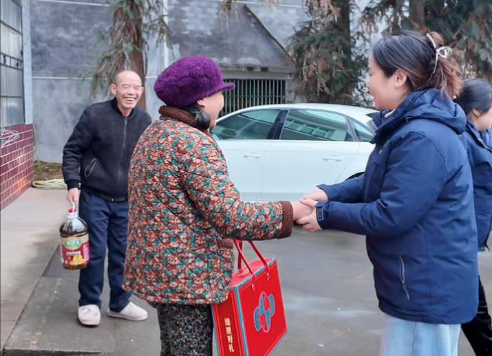 福多星花炮集团：新春送温暖 大爱践初心