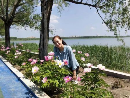 安成哲：养女真情&ldquo;反哺&rdquo; 不弃重病双亲