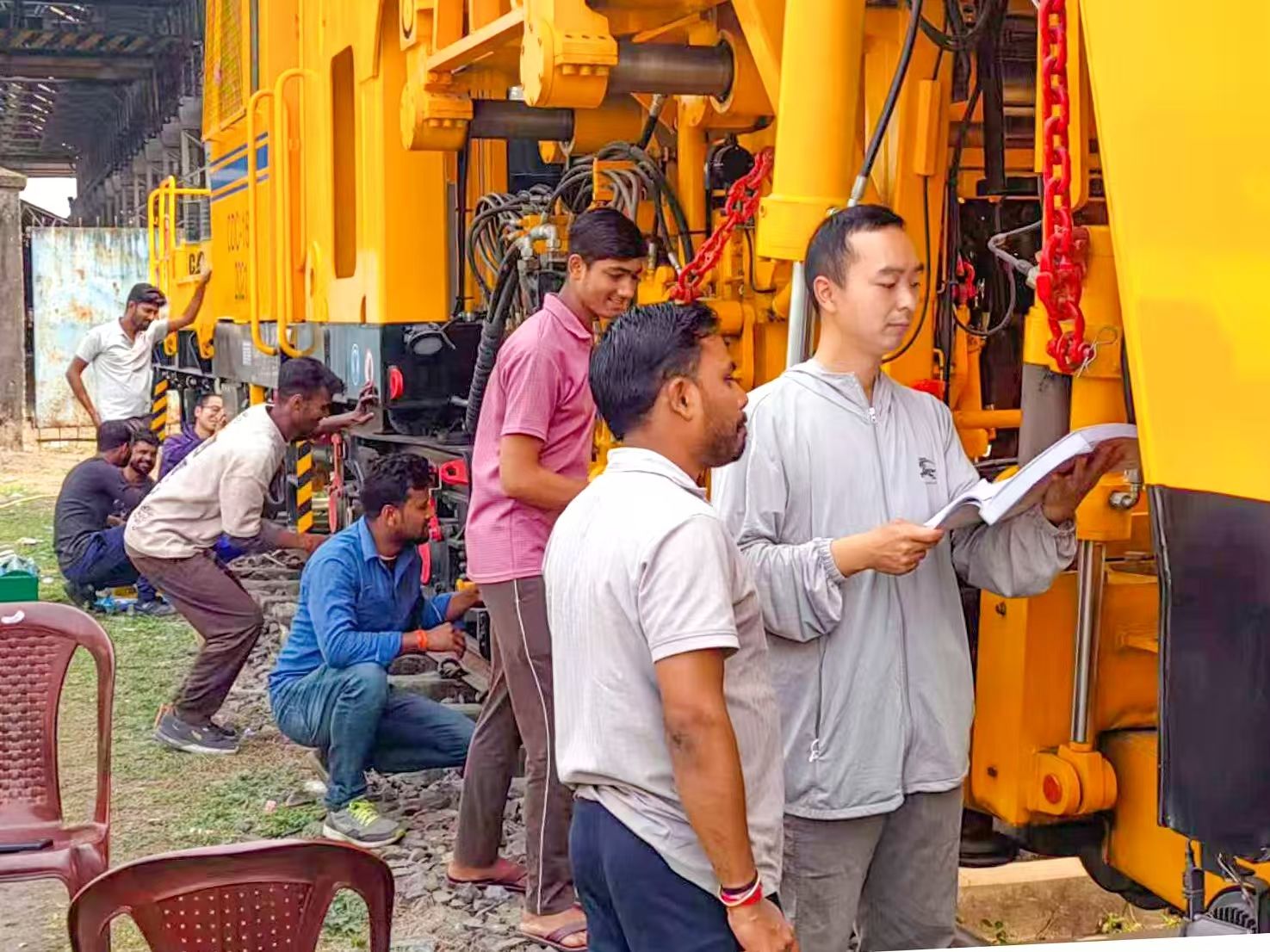 新春走基层 | 春节&ldquo;不打烊&rdquo;！金鹰重工海外坚守擦亮&ldquo;中国制造&rdquo;招牌