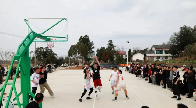 汨罗神鼎山镇：新春篮球赛点燃乡村年味