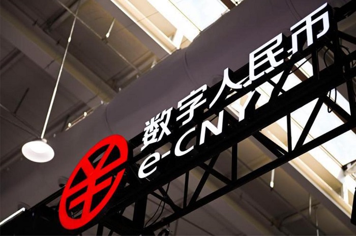 战略窗口下的历史跨越：构建人民币跨境支付新体系的路径与前瞻