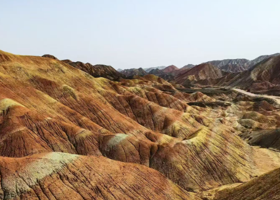 新三润集团2026西北探秘：邂逅七彩丹霞 赴自然与人文双重盛宴