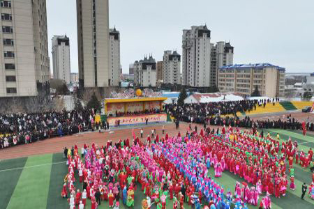 三亮领航闹元宵 秧歌舞动幸福年 黑龙江克山县第十三届&ldquo;欢乐元宵&rdquo;秧歌大赛启幕