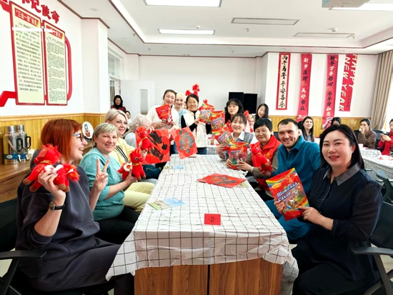 新春走基层｜绥芬河：元宵雅韵聚芳华 中俄携手话健康