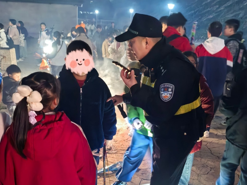 福建福安坂中派出所：山哈故里藏警色 畬鄉(xiāng)平安入畫來