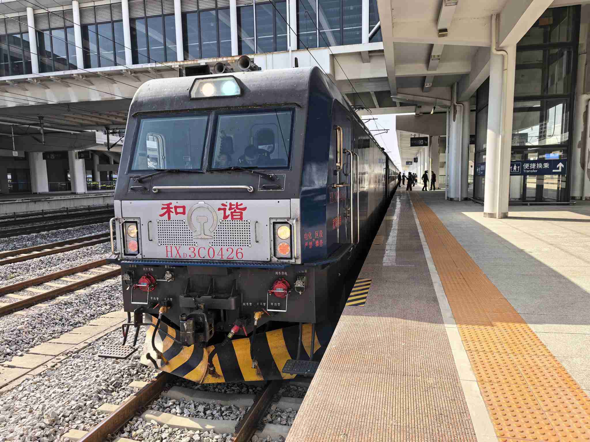 春風中邂逅懷舊之旅 武漢東至武漢東環(huán)線普速列車今日開行