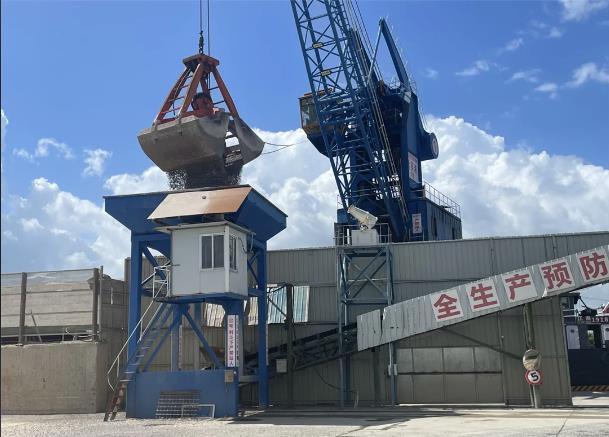 鞍钢资源东鞍山铁矿智能卸料系统投用 破解百年矿山安全难题